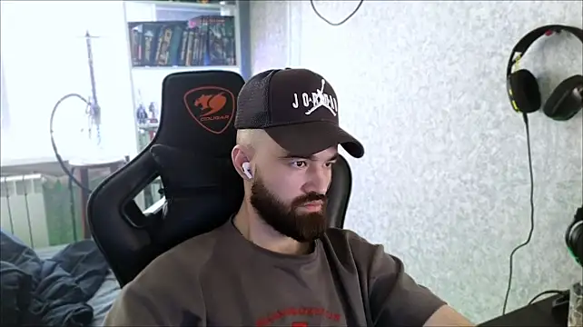 _Serious_Man Webcam-Show