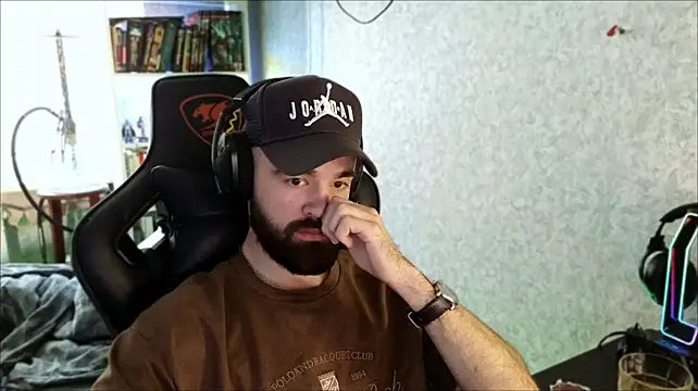 _Serious_Man Show Webcam