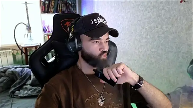 _Serious_Man Webcam-Show