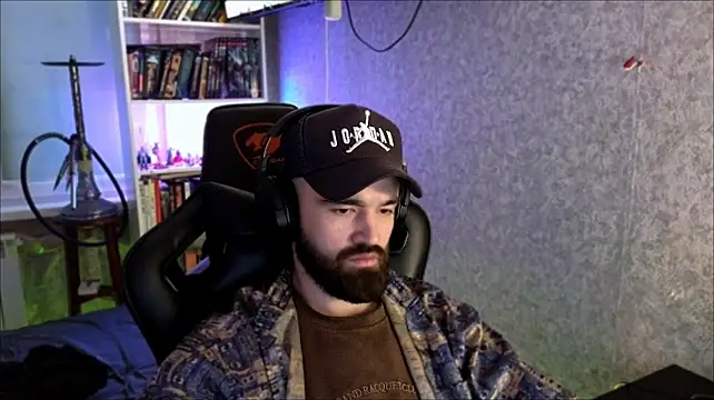_Serious_Mann Webbikameraesitys