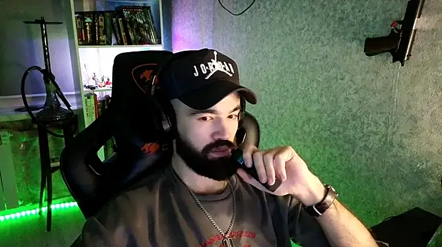 _Serious_Man Show Webcam