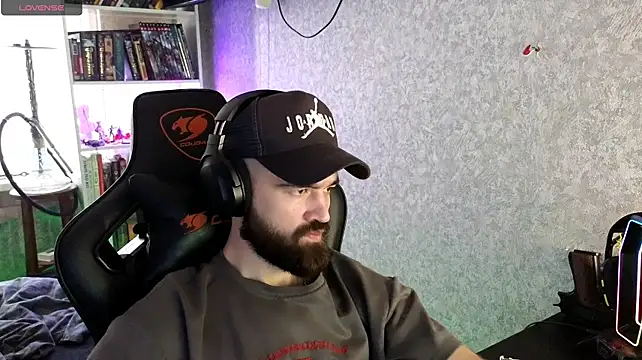 _Serious_Mann Webbikameraesitys