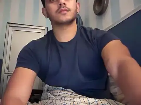 twunkanddaddy02's Webcam Show