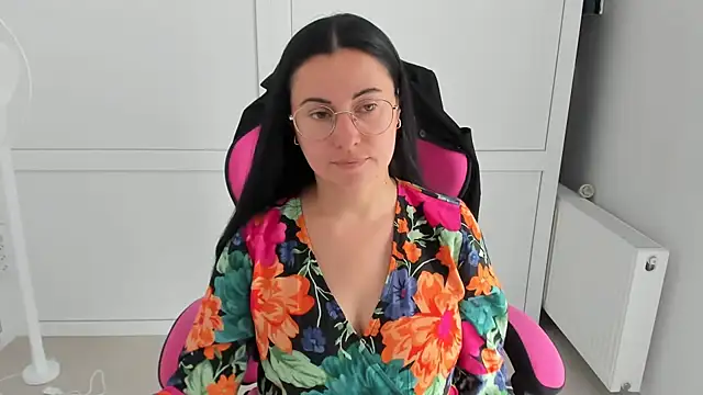 ChloeVibee élő XXX-chatje