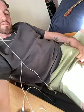 HelloFrankieboy Webcam Show