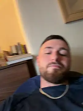 HelloFrankieboy Webcam Show