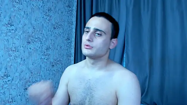 OpalMischief Show in webcam