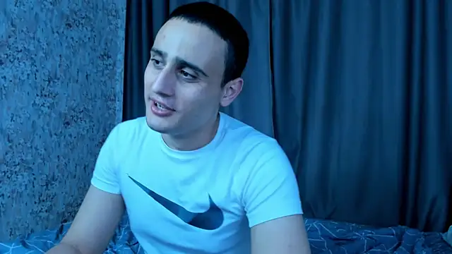 OpalMischief webkamerás műsora