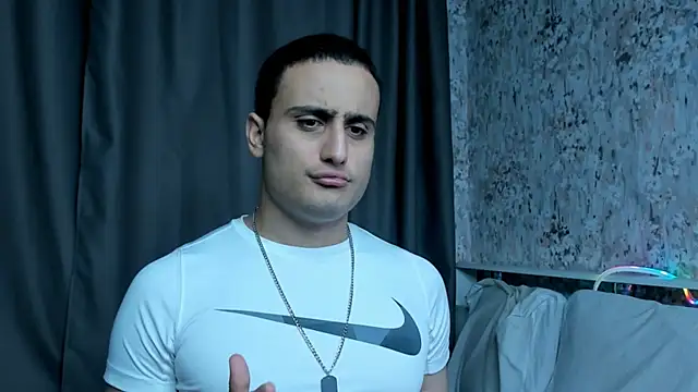 عرض كام OpalMischief