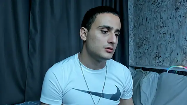 Show de OpalMischief na webcam