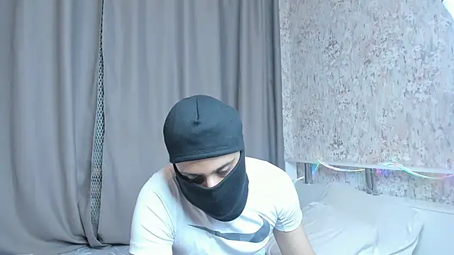 OpalMischiefn Webbikameraesitys