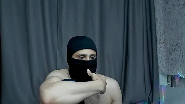 OpalMischief: διαδικτυακό σόου στην κάμερα