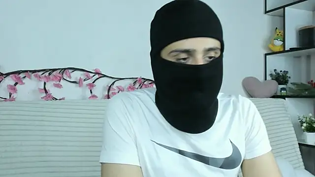 Chat XXX en directo de OpalMischief