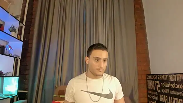 OpalMischief webkamerás műsora