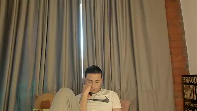 OpalMischief Webcam-Show