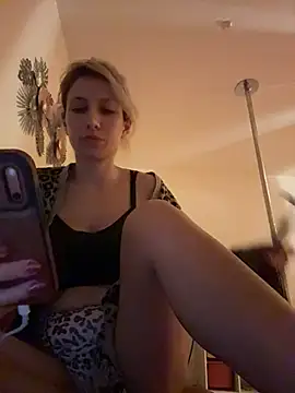 suyneslii Webcamshow