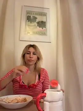 suyneslii Adlı Modelin Web Kamerası Şovu