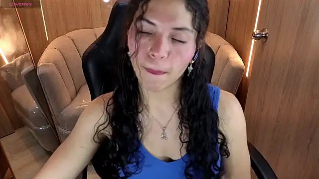 cherry_envy_cn Show in webcam