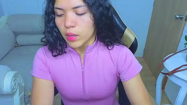 Show modela cherry_envy_cn na web-kameri