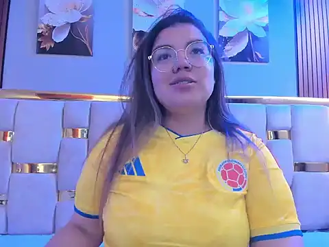 nanitah_45 – webcam-show