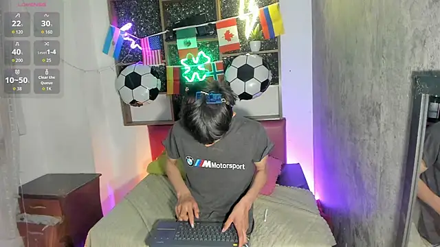 Show modela Alex_it0_ na web-kameri