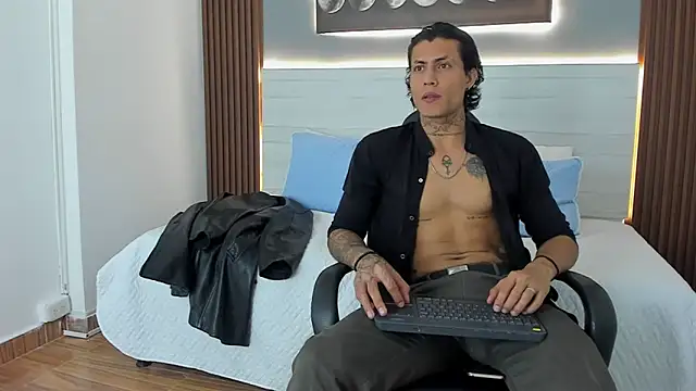 Damian_romanoff_n Webbikameraesitys