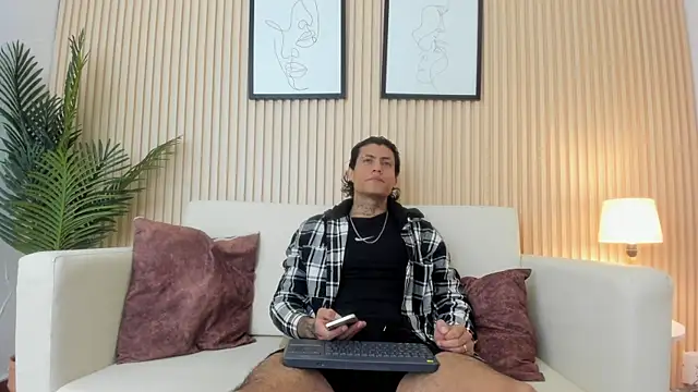 Damian_romanoff_ Webcam show