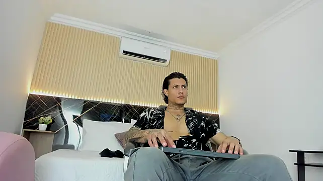 Damian_romanoff_ 网络视讯表演