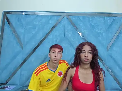LexxyAndAres: διαδικτυακό σόου στην κάμερα
