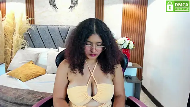 Izzy_lux Live XXX-Chat