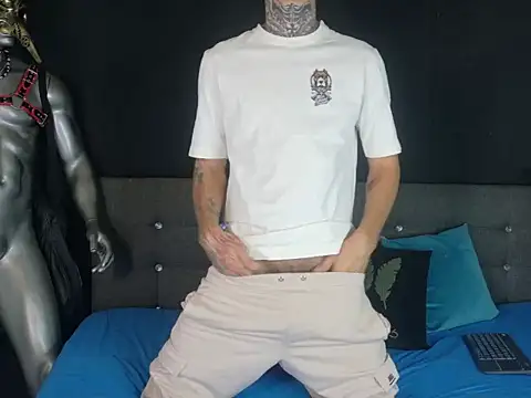 touching_the_sky Webcam Show
