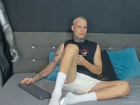 touching_the_sky Webcamshow