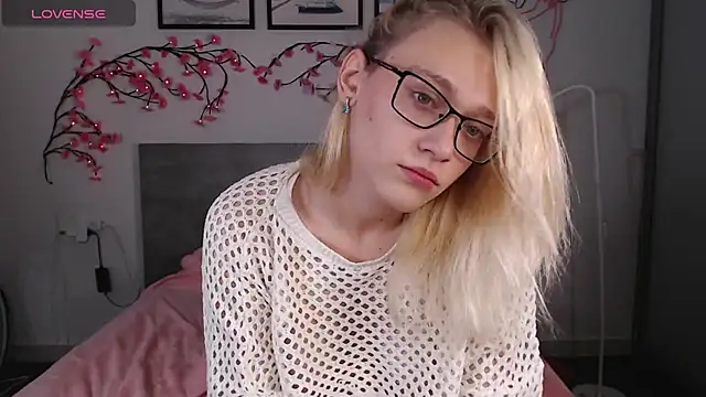 Coraline_bush's Live XXX Chat