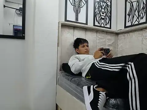Pokazy przed kamerką – Crist_Angel