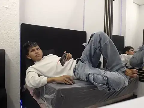 Show modela Crist_Angel na web-kameri