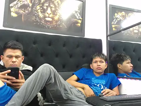 Crist_Angel Pertunjukan Webcam