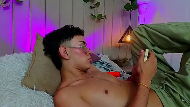 velvetkai Webcam-Show
