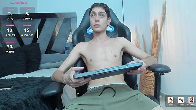 velvetkai Webcamshow