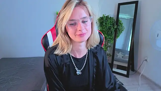 Živý XXX chat NoraMoreau