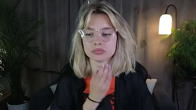 NoraMoreau Live XXX-Chat