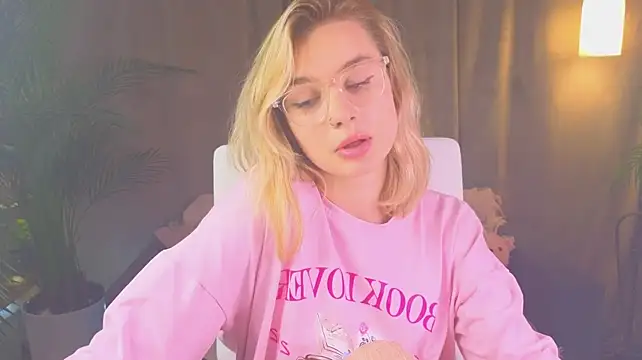 Živý XXX chat NoraMoreau