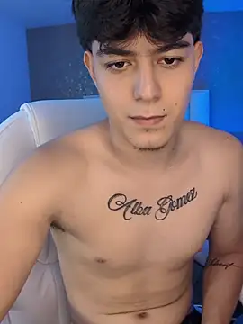 Show modela MaxCruz_ na web-kameri
