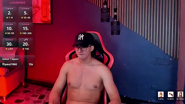 Axxel_Muscle Webcamshow