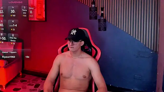 Axxel_Muscle Шоу с уебкамера