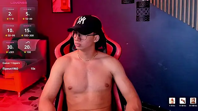 Axxel_Muscle's Webcam Show