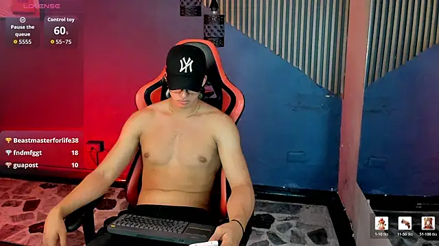 Axxel_Muscle webkamerás műsora