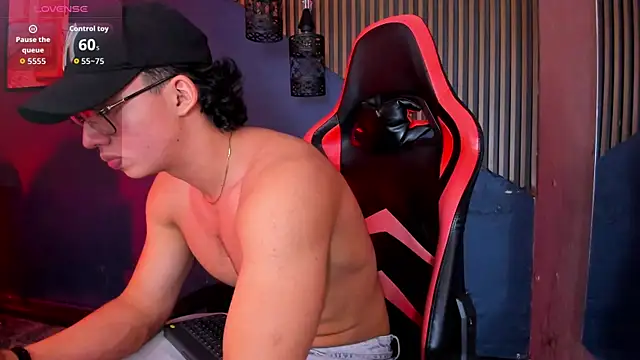 Axxel_Muscle Webcamshow