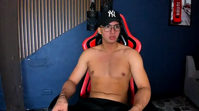 Axxel_Muscle Webcamshow