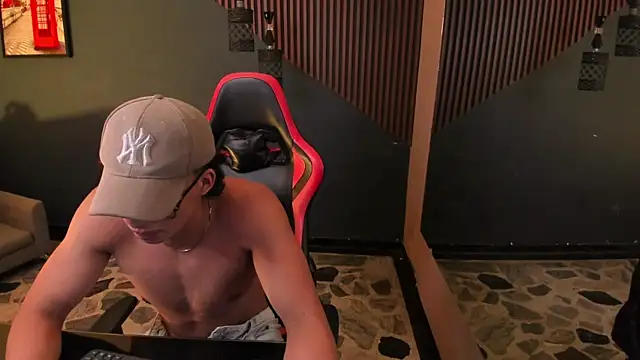 Show de Axxel_Muscle na webcam