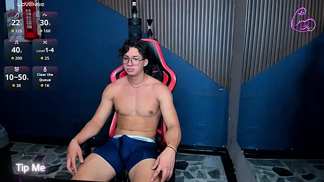 Axxel_Muscle Pertunjukan Webcam
